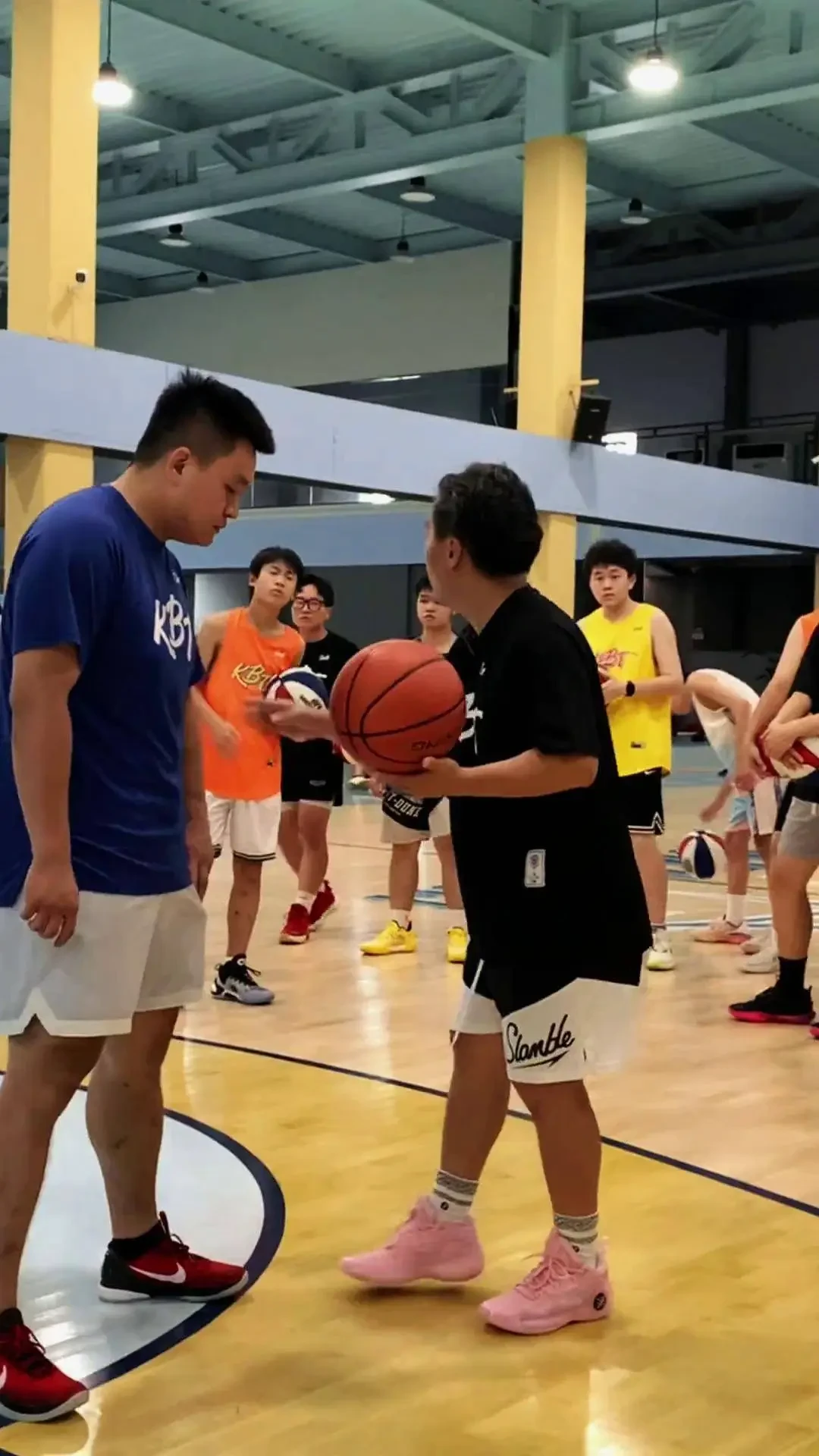 青少年大前锋如何进行高效训练?_0